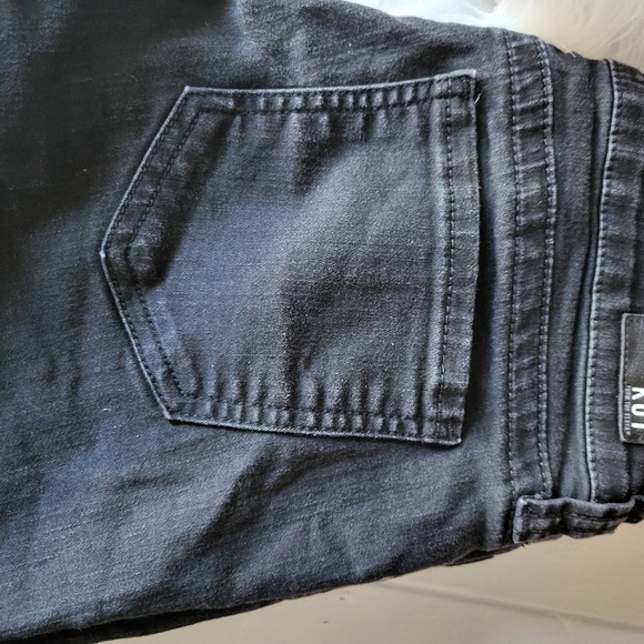 Kut Women Jean's Size 6P (30) Straight - Picture 8 of 8
